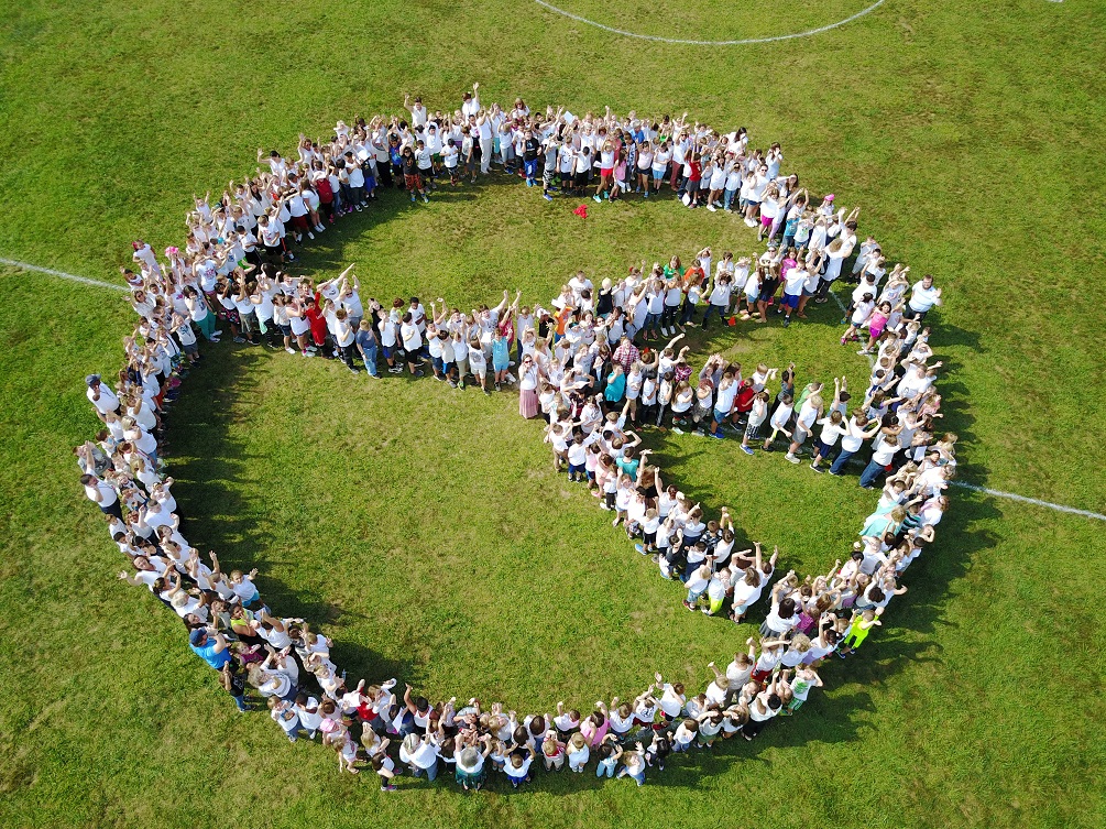 Human Sculpture of Peace Sign at RCES